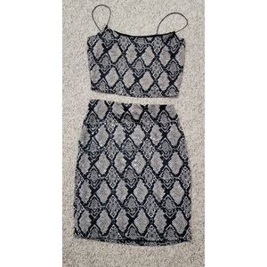 Black and Cream ZigZag Printed Crop Top and Skirt